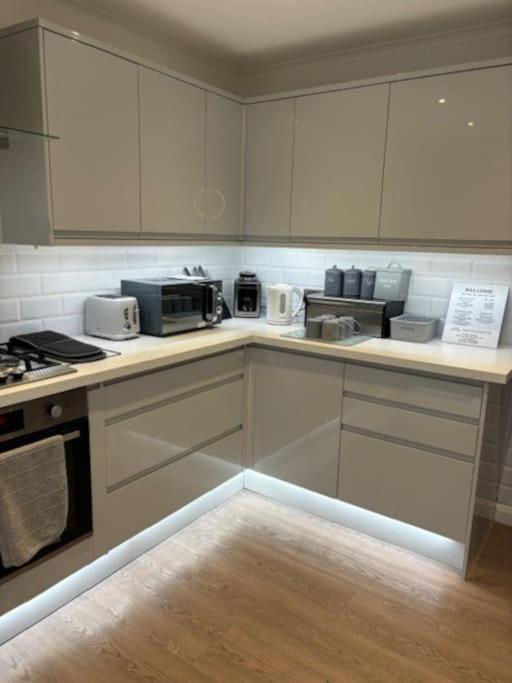 Villa Clarke'S Airbnb à Worthing Extérieur photo