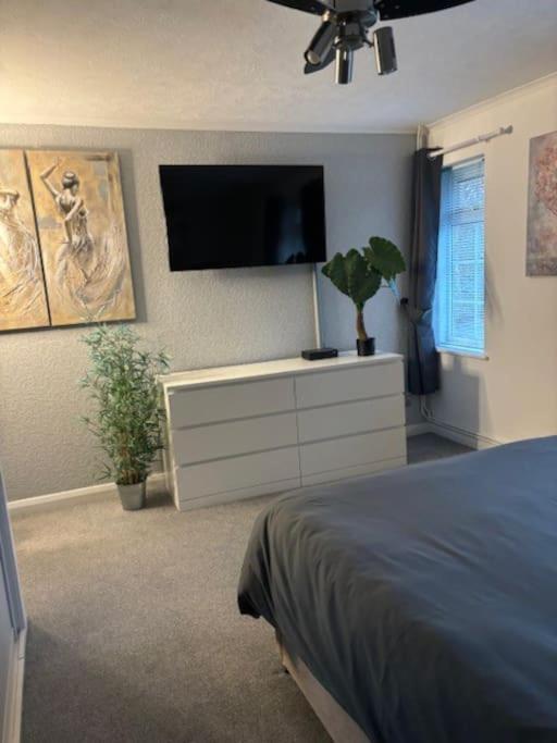 Villa Clarke'S Airbnb à Worthing Extérieur photo